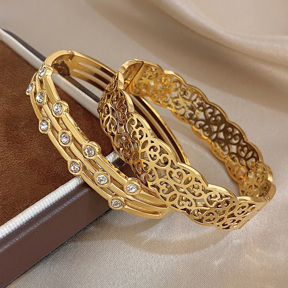 

Retro Hollow Geometric Pattern Stainless Steel Bangle for Women Gold Color Waterproof Spring Bracelet Daily Wear Jewelry Gift