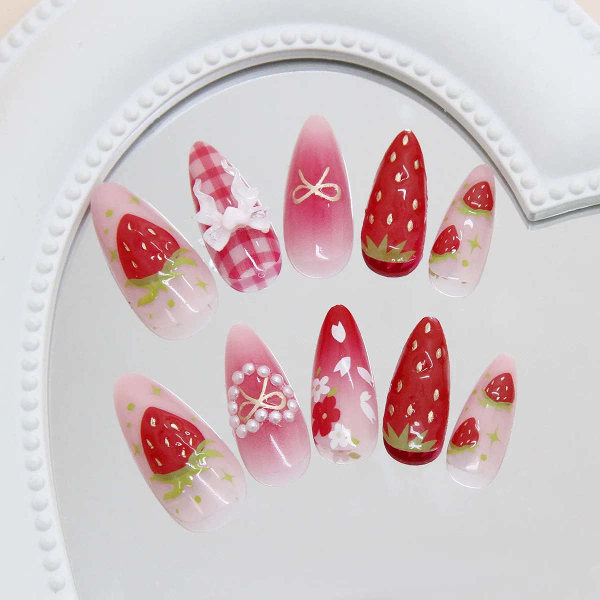 24pcs Sweet Red Strawberry Press on Nails 3D Pink Bow Design False Nails Wearable Detachable Ins Simple Almond Fake Nail Tips