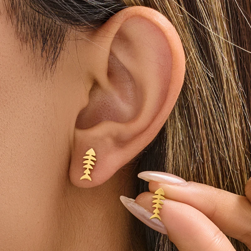 Punk Stainless Steel Fish Bone Earrings Women Fashion Creative Earring Jewelry Cool Girls Party Earring Personality Accessories