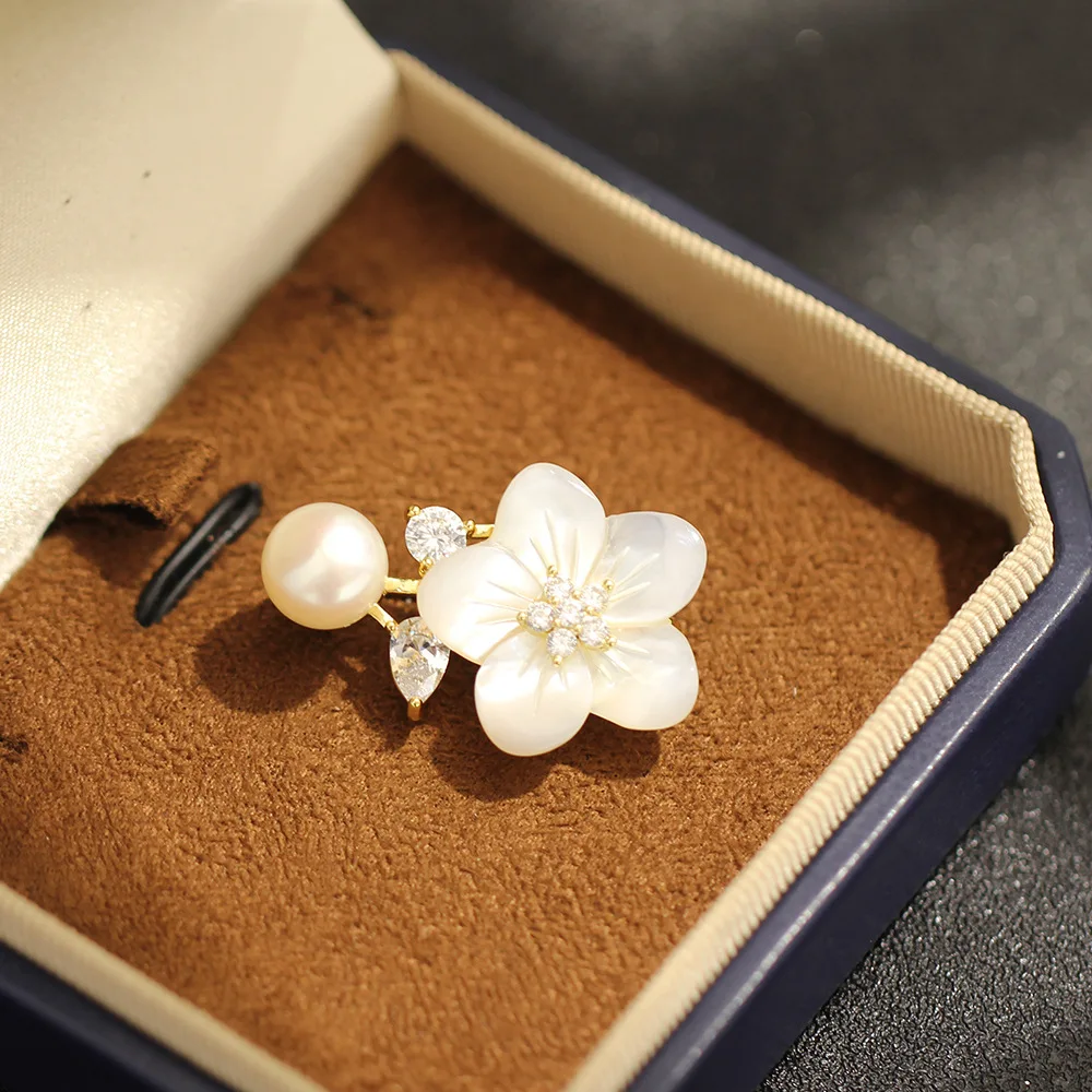 Chinese Style Lucky Auspicious Plum Blossom Brooch Carved Mother Of Pearl Freshwater Pearl Cz Chic Lapel Pin Jewelry For Women