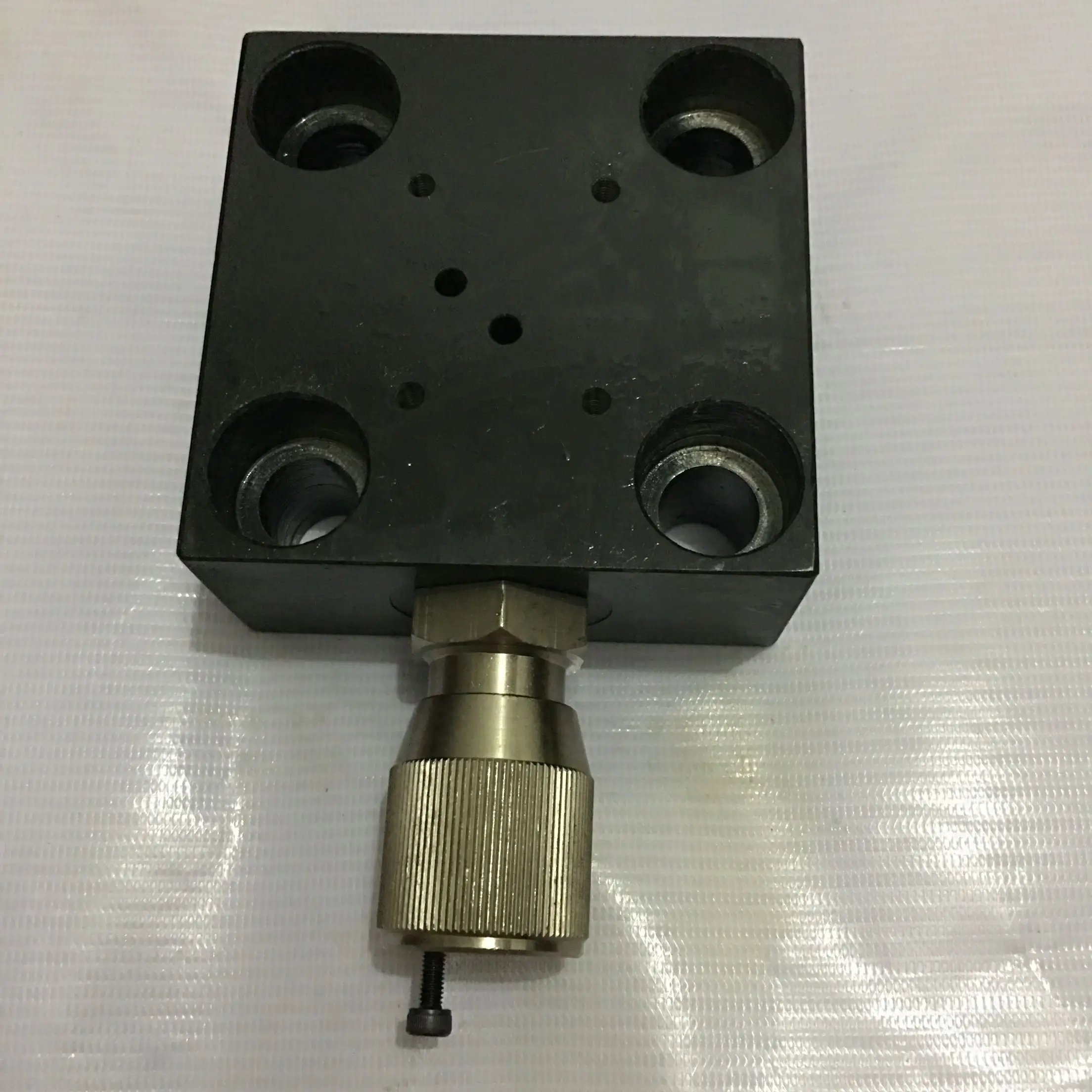 

Two-way Control Cover Cartridge Valve