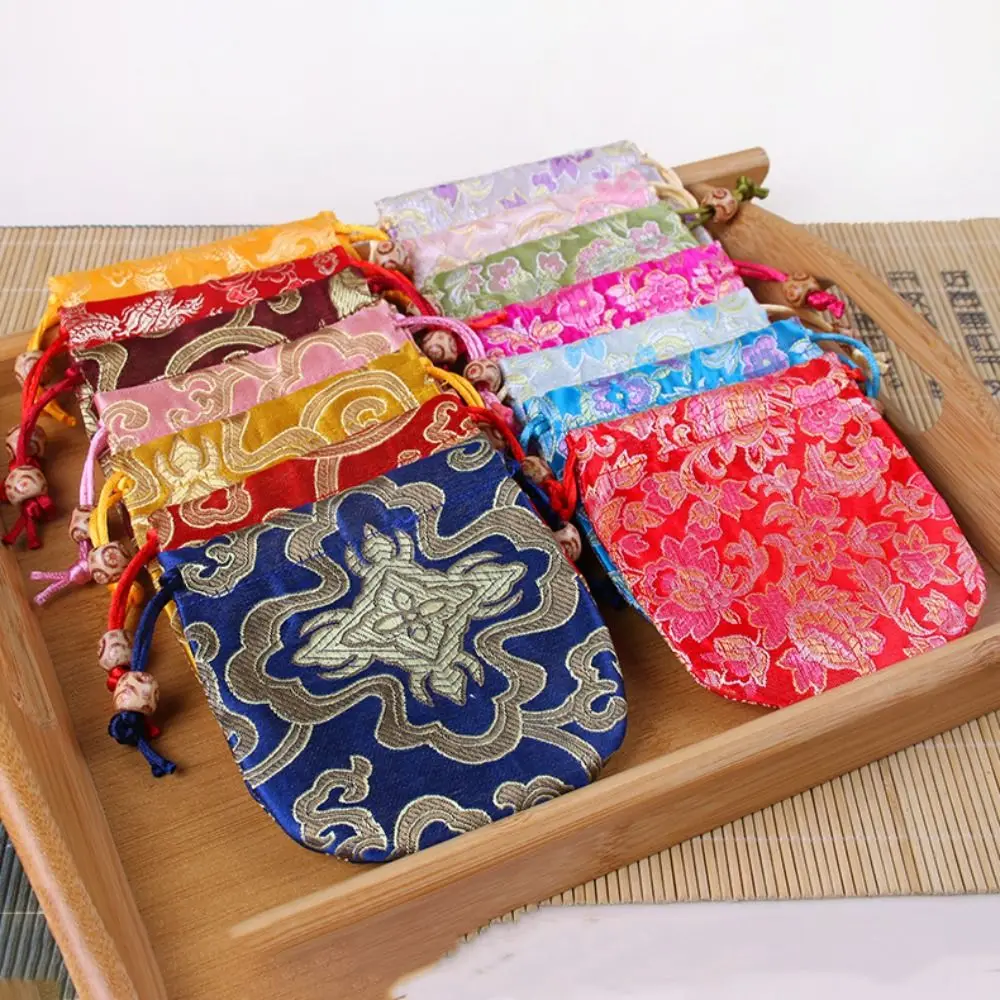 

Floral Embroidery Flower Drawstring Bag Chinese Style Jewelry Packing Bag Canvas Flower Handbag Beaded Hanfu Wrist Bag