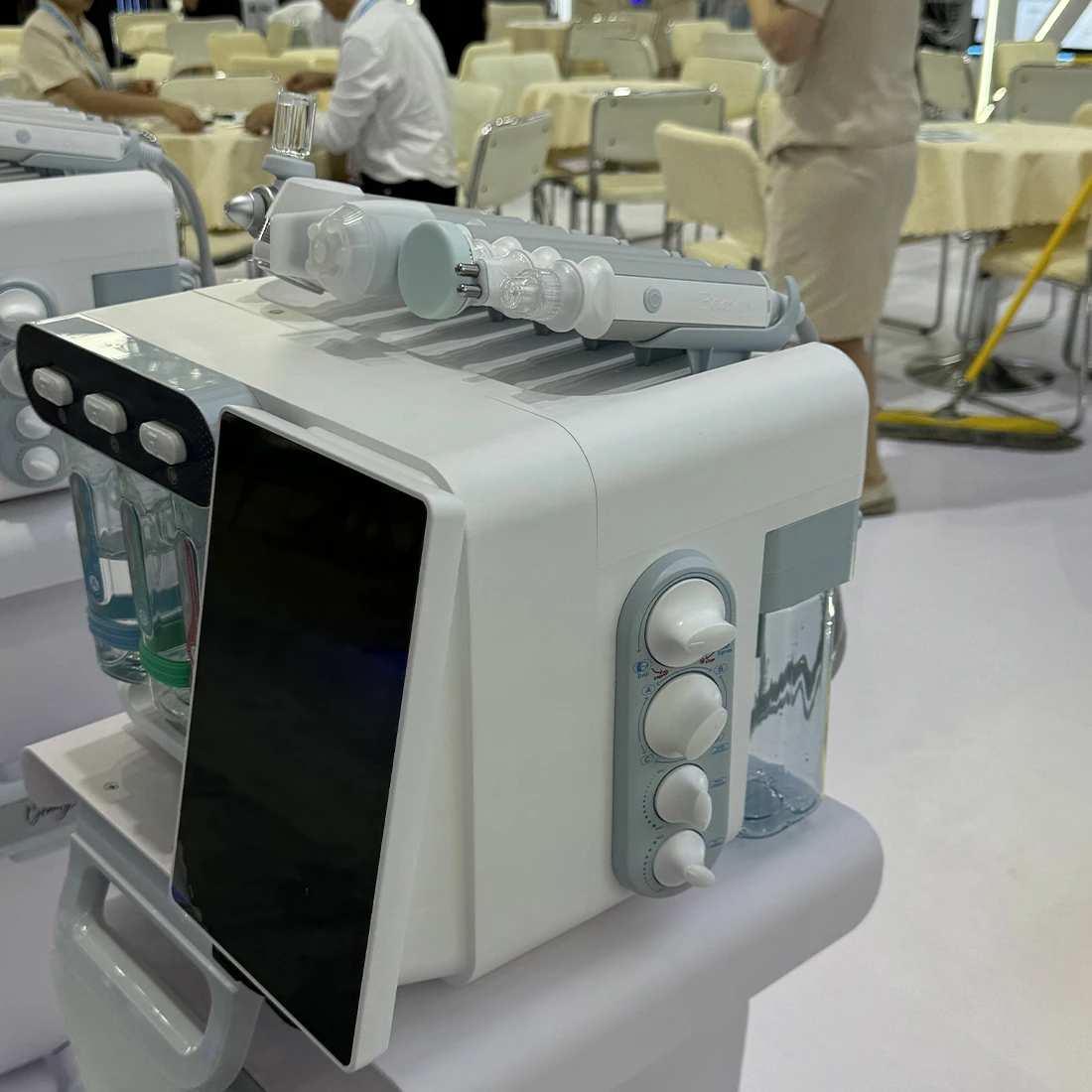 Appareil Facial Ultrasonique D - Cold Warm Hammer Facial Machine avis et prix