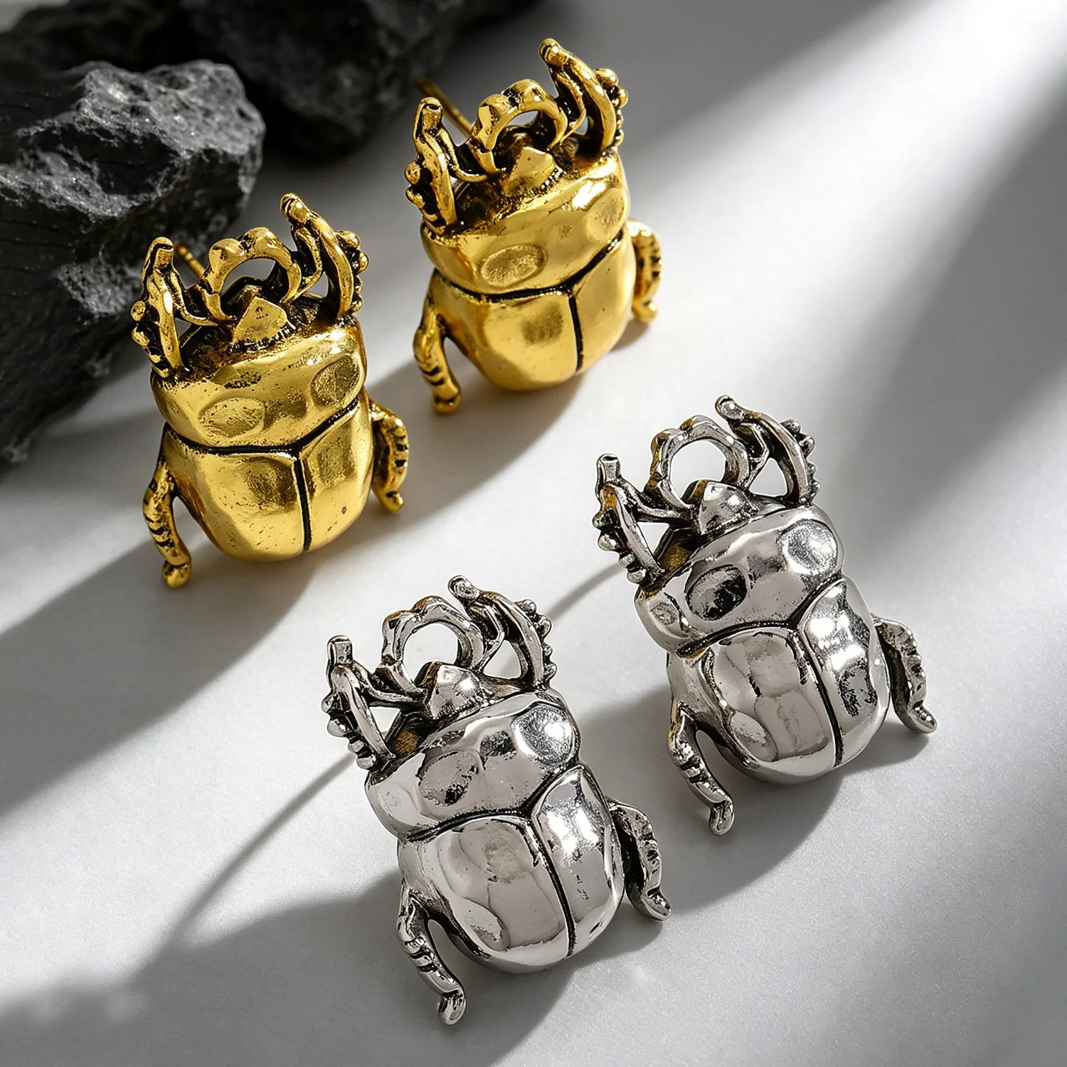 Vintage Silver Plated Insect Stud Earrings for Women Alloy Scarabs Cicadas Earrings Punk Personality Halloween Jewelry Gifts