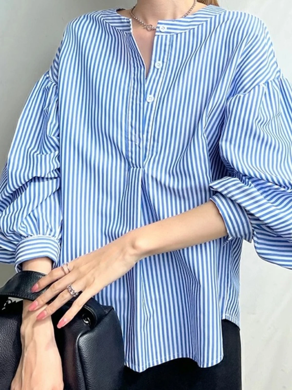 

Свободный длинный топ в полоску для женщин, офисный стиль, лето 2024, новинка, корейская версия, полиэстер