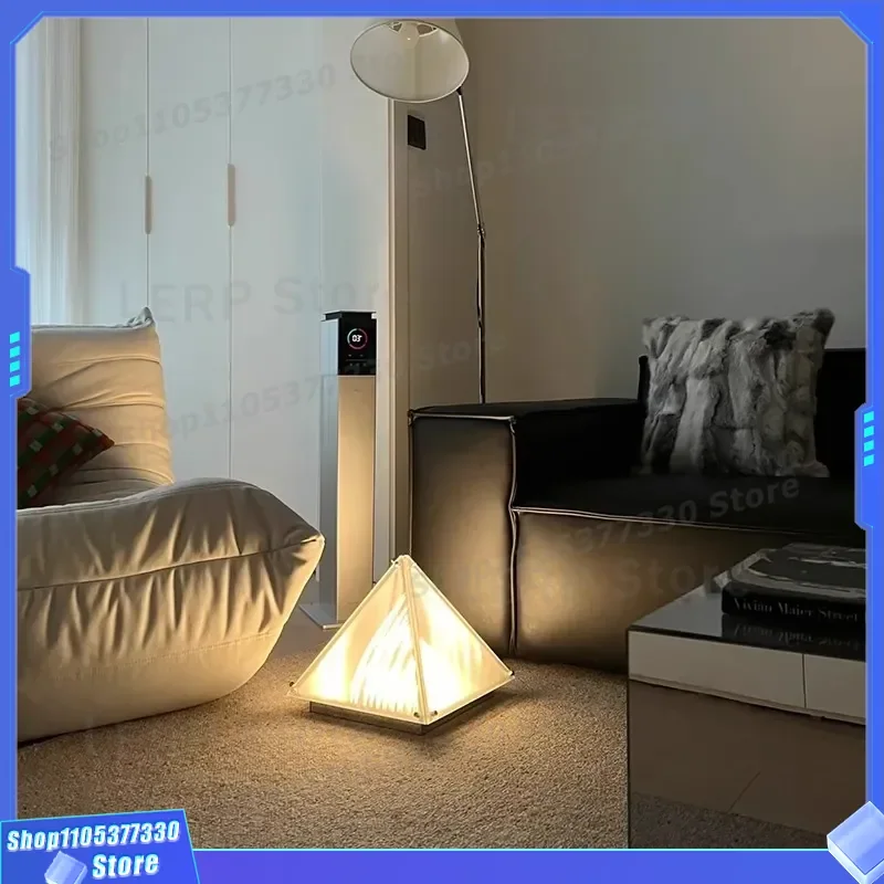 Modern Industrial Rustic Steel Floor Lamp for Bedroom Living Room Artistic Night Light Decorative Standing Lamp Design