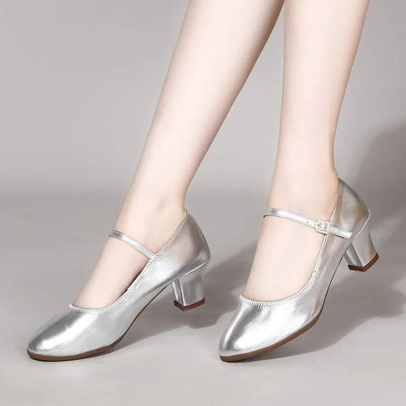 Sapatos de dança quadrados para mulheres, sapatos de sola macia, salto médio, verão, novo, comércio exterior, sapatos de prática feminina para professor