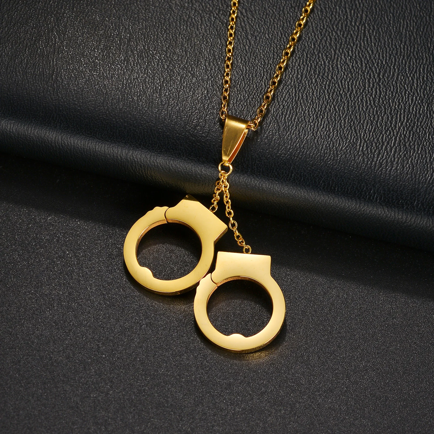 Collana con ciondolo a forma d - Women'S Day Fashion Show recensione e prezzo