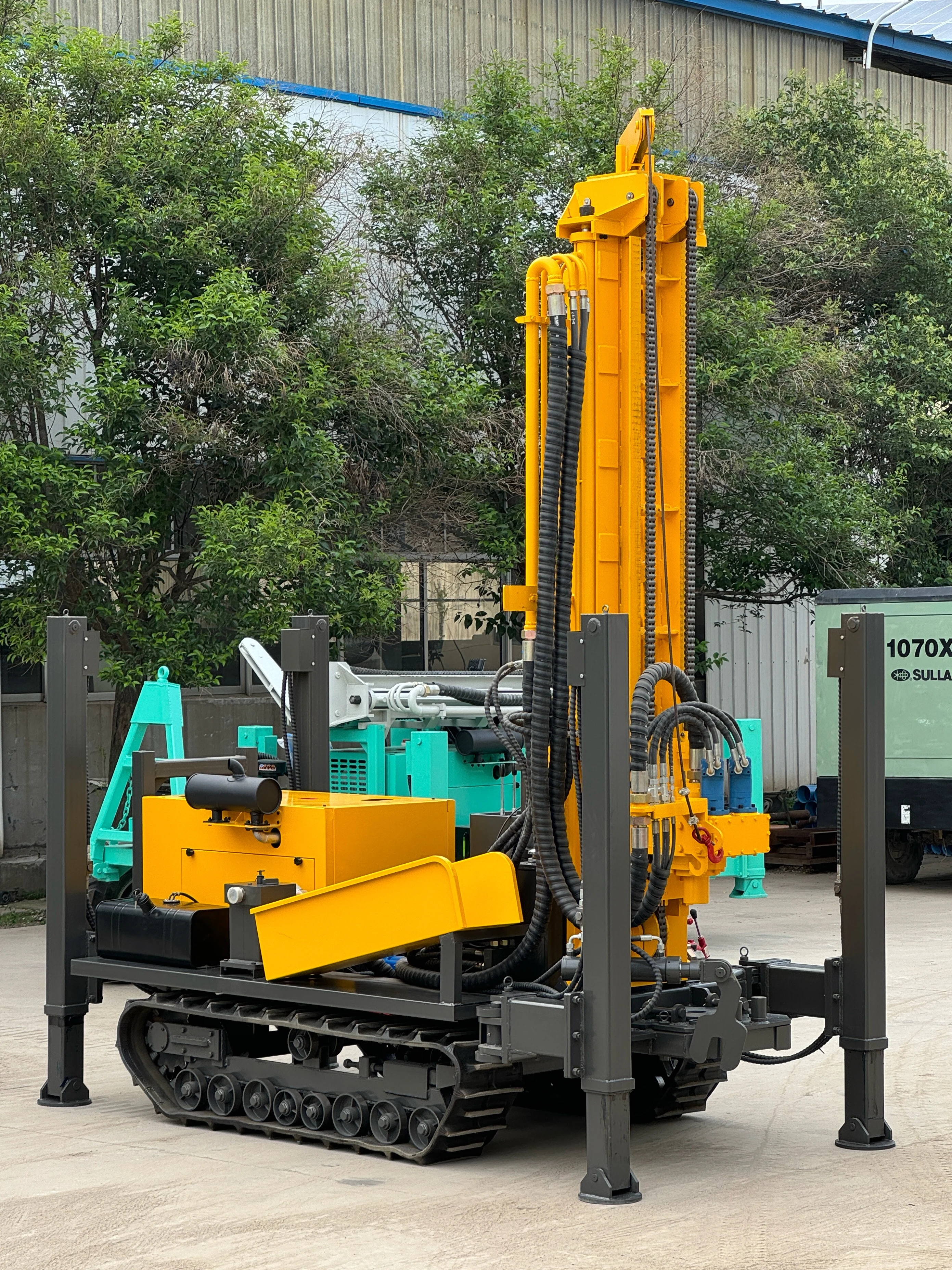 Customized Pneumatic Water Drilling Machine Depth 180m 200m Deep Water Well Drilling Rig for Well Drilling Machine