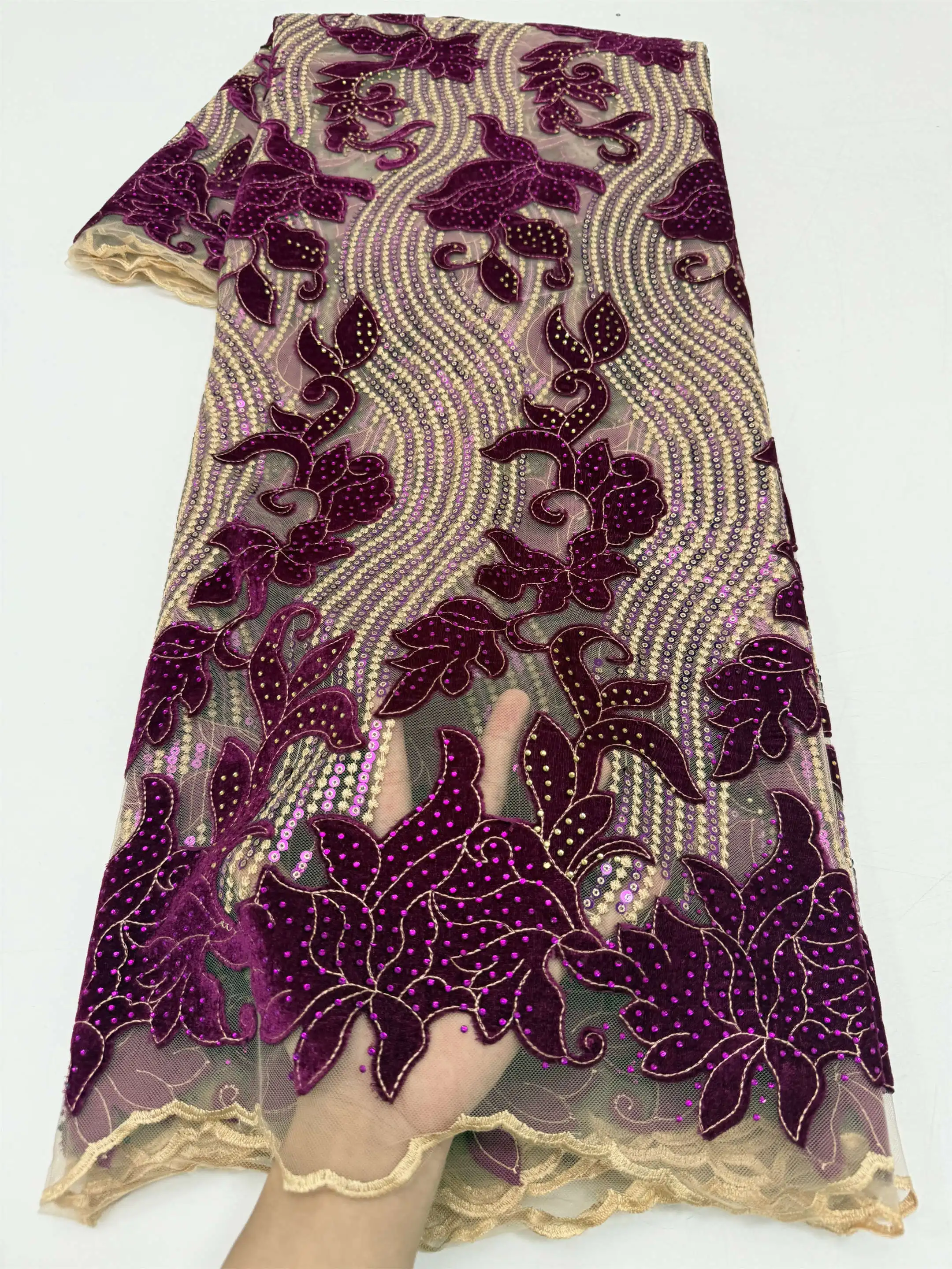 l'usine-propose-les-dernieres-creations-de-tissus-en-dentelle-de-velours-brodes-doux-et-de-qualite-superieure-pour-robes-de-soiree
