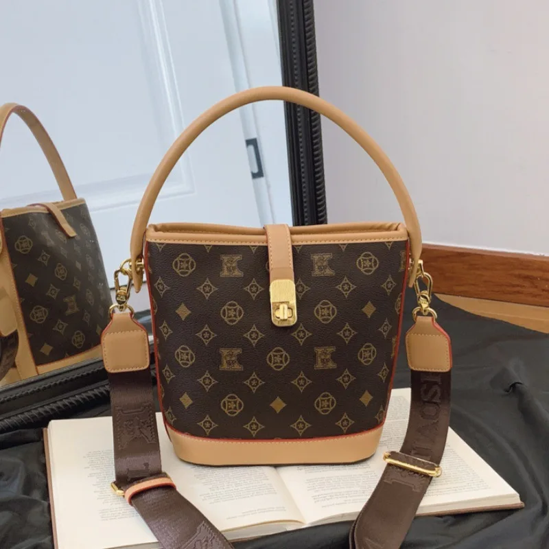 Large-capacity classic bag - 2026 new style printed bucket bag, retro luxury handbag for cross-body carrying, large-capacity sho