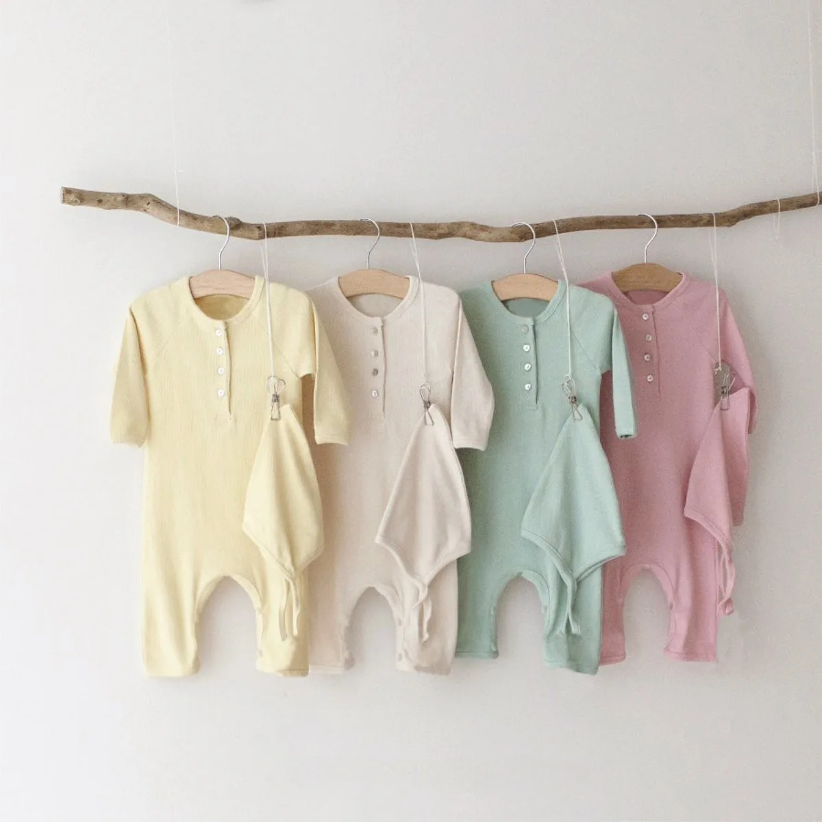

2025 Autumn New Infant Girl Long Sleeve Romper Solid Baby Cotton Ribbed Jumpsuit For Newborn Boy Toddler Clothes 0-24M