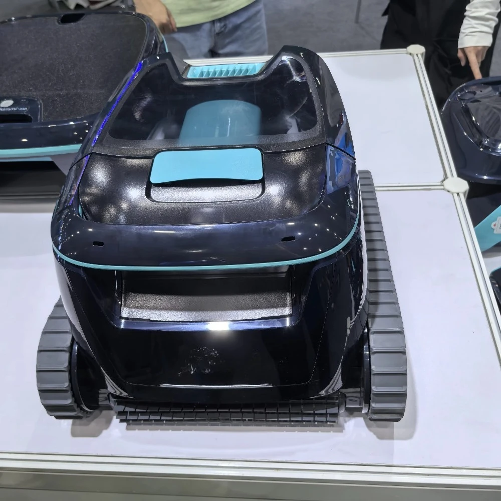 LIBERTY 600 Cordless Robotic Pool Cleaner
