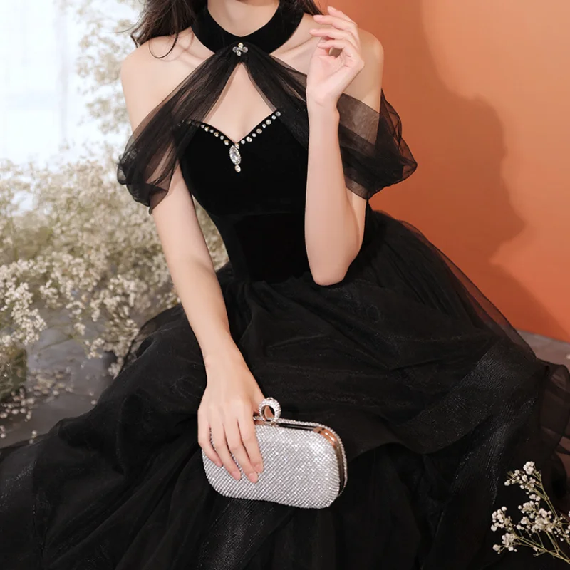 Customized Black Halter Collar Evenimg Dress A-Line Fashion Chic Crystal Elegant Floor Length Tulle Prom Gown Robe De Soirée For