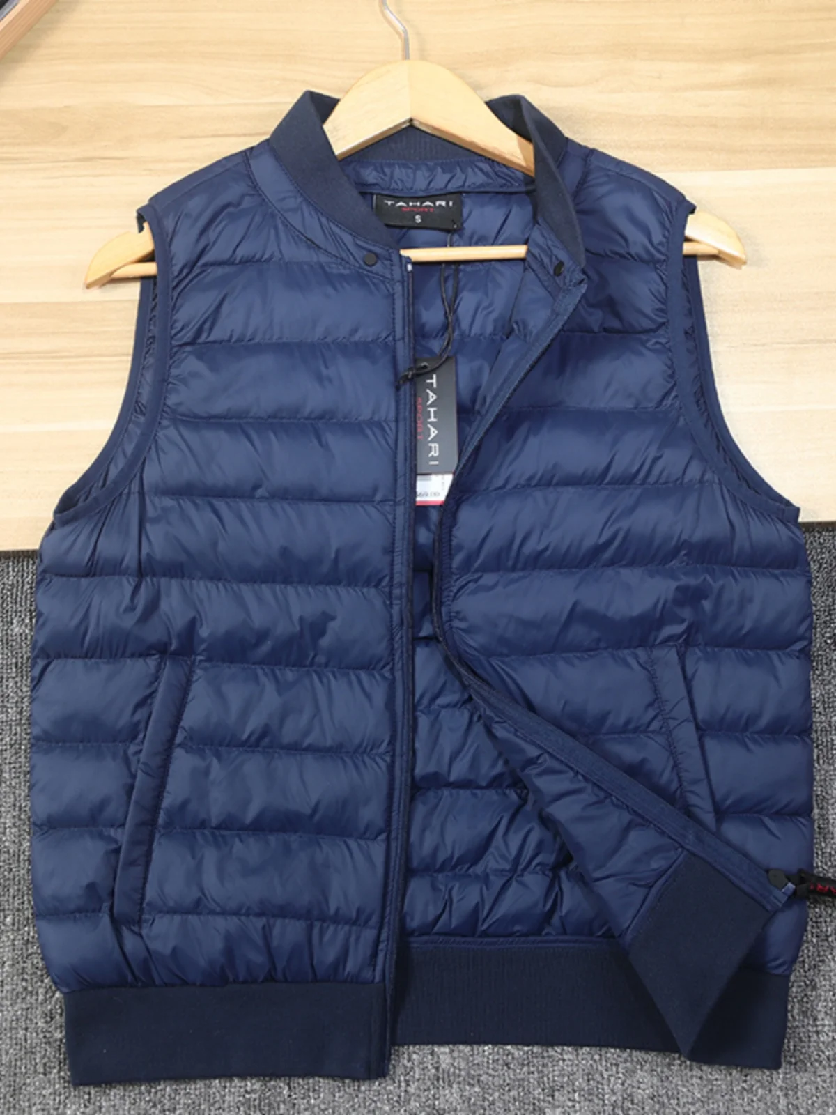 

Мужской легкий водонепроницаемый утепленный жилет из хлопка для осени и зимы, модный городской стиль, приталенный крой, с хлопковой подкладкой