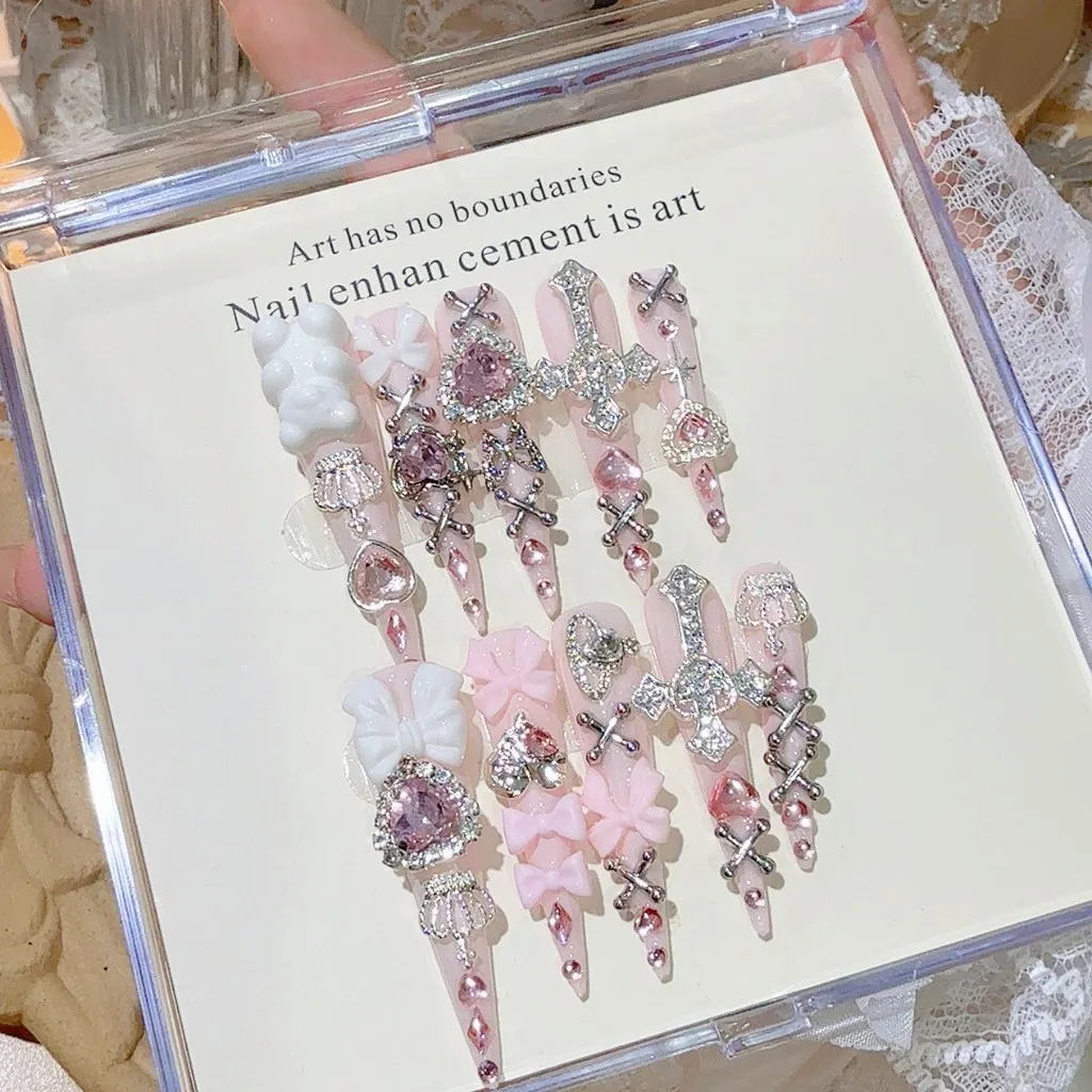 Y2K الوردي جيراي كي لطيف طويل اليدوية اضغط على الأظافر شيبويا جيارو القوس القلب الصليب الماس خنجر الأظافر وهمية تاج مسمار الفن