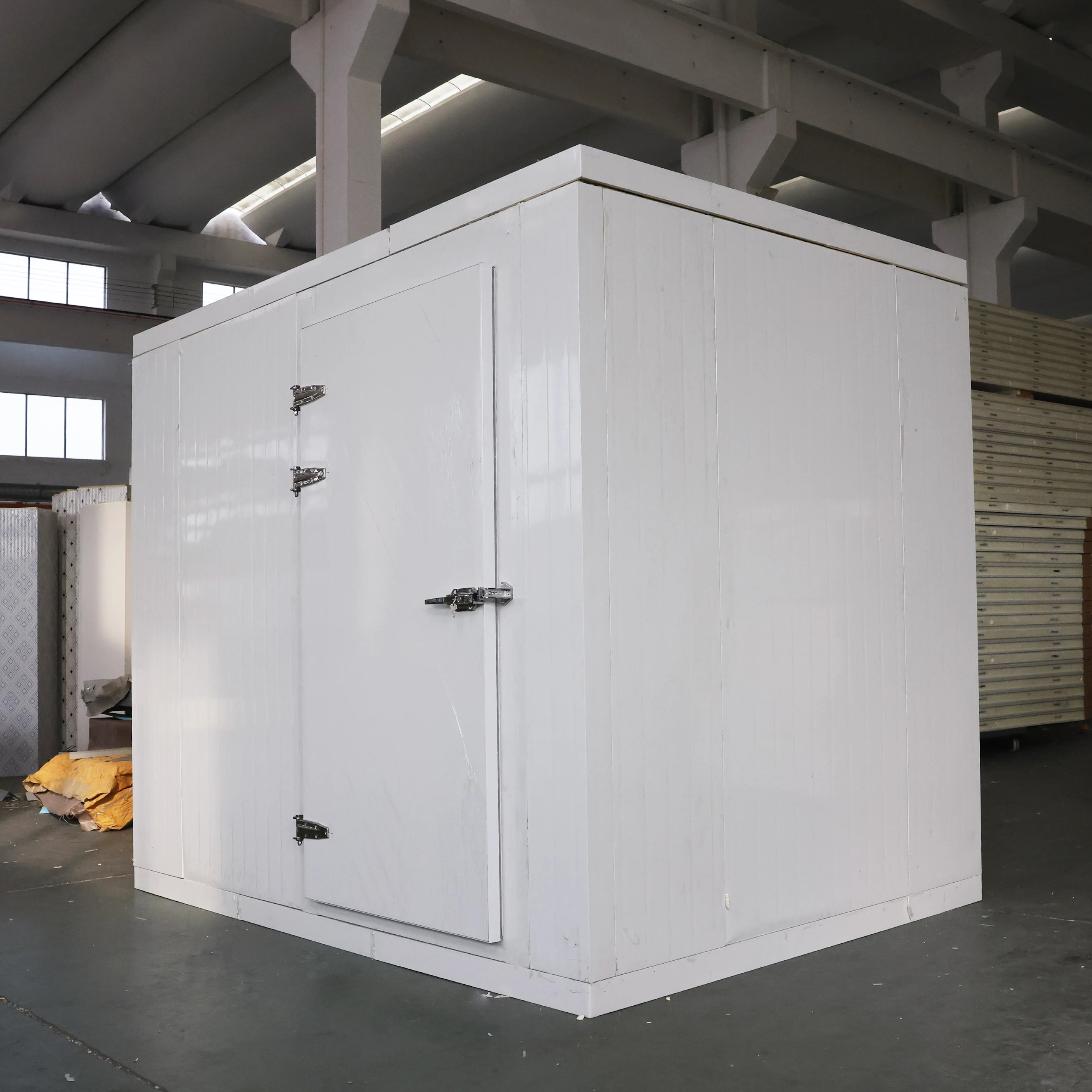 Refrigerador de caminhada móvel