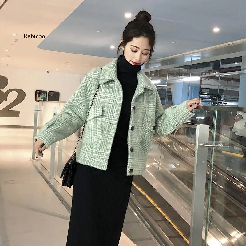 

2021 Women Autumn Winter New Warm Mink Velvet Coats Female Short Loose Sweater Jackets Ladies Long Sleeve Plaid Cardigans