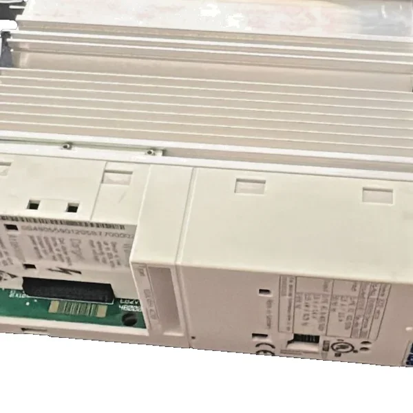 

2026 E82ev551k4c200 / E82ev551_4c200 Ver: 3b35 No/2985 Brand New Original Spot Plc