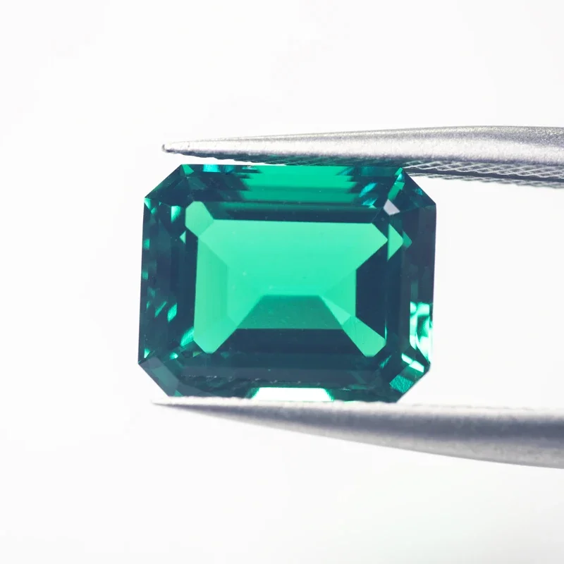 Laborgezüchtete Kolumbianische Smaragde Größe 6x8mm Hydrothermaler Smaragd Handgeschliffen Mit Rissen und Einschlüssen Innen Wählbar mit AGL-Zertifikat – Detail 4