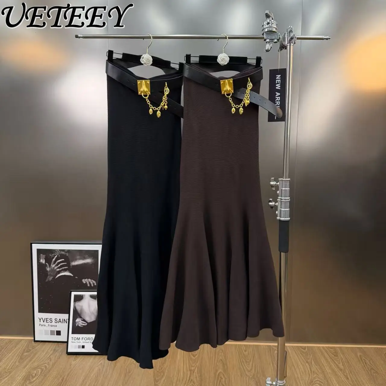 Rok Rajut Ekor Ikan Berhias Sabuk Heavy-duty Musim Dingin, Rok Panjang Slim Warna Solid Berpinggang Tinggi yang Elegan untuk Wanita