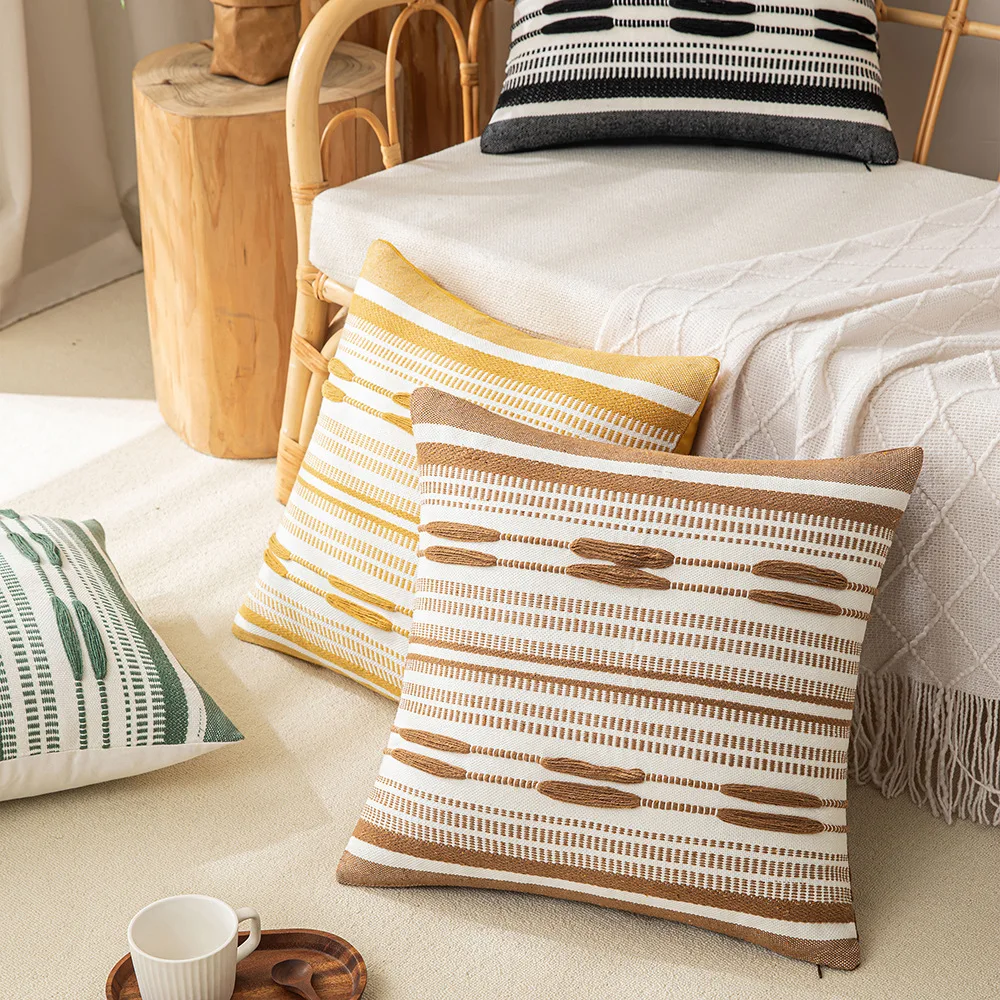 Polyester striped cotton thread decorative pillowcase, suitable for giving gifts to car sofas, living rooms, and pillowcases