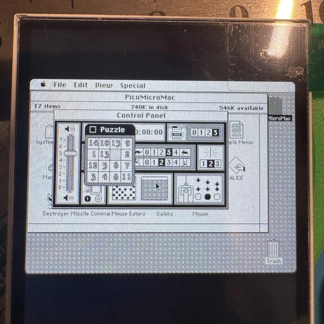 كمبيوتر ريترو ماكينتوش الصغير - شاشة عرض 2 بوصة كمبيوتر صغير متعدد الوظائف لألعاب الحنين وشاشة سطح المكتب #2