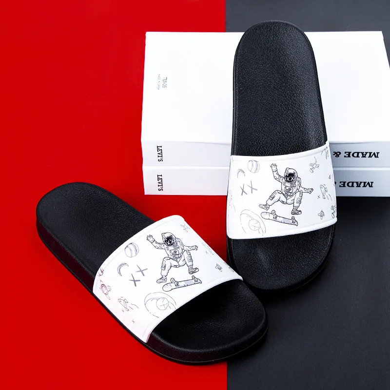 

Unisex Slip-On Slippers Home Bath Anti-Slip Wear-Resistant Cartoon Couple Outdoor Fashionable Flat Sandals Breathable PVC