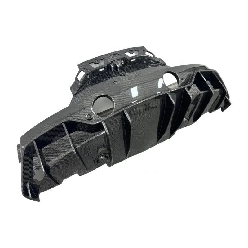 

Для Maserati MC20: Комплект обвеса с задним диффузором из карбона в стиле 7D