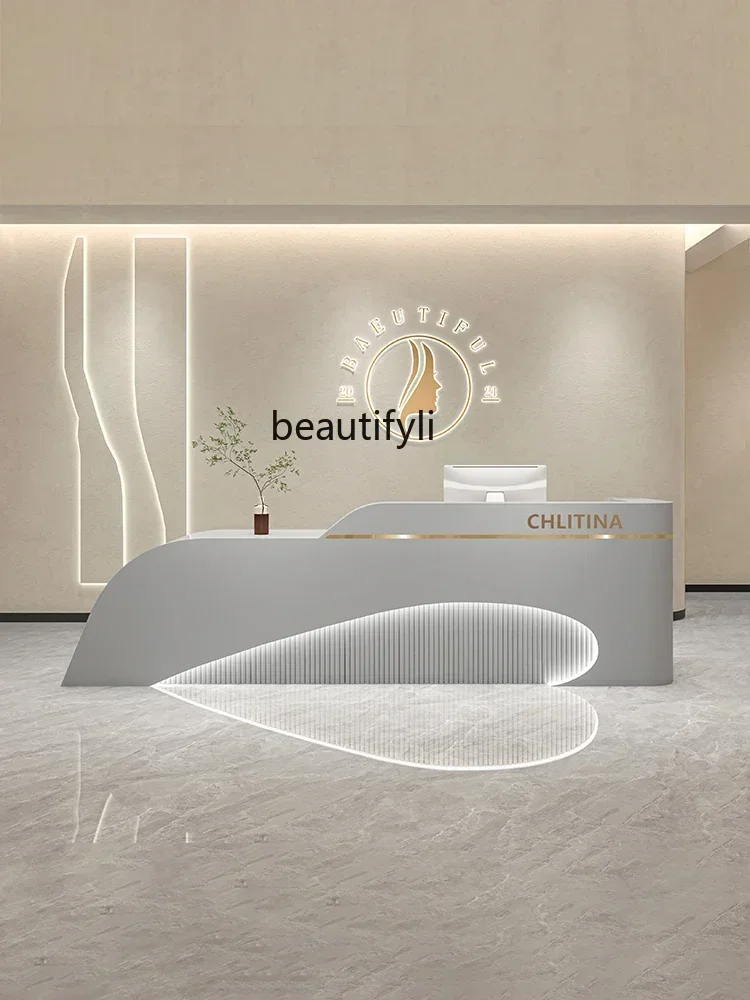 FBeauty صالون بار الفن متجر ملابس الرقص صفحة الخروج أدوية الفم إدارة الجلد مكتب الاستقبالA