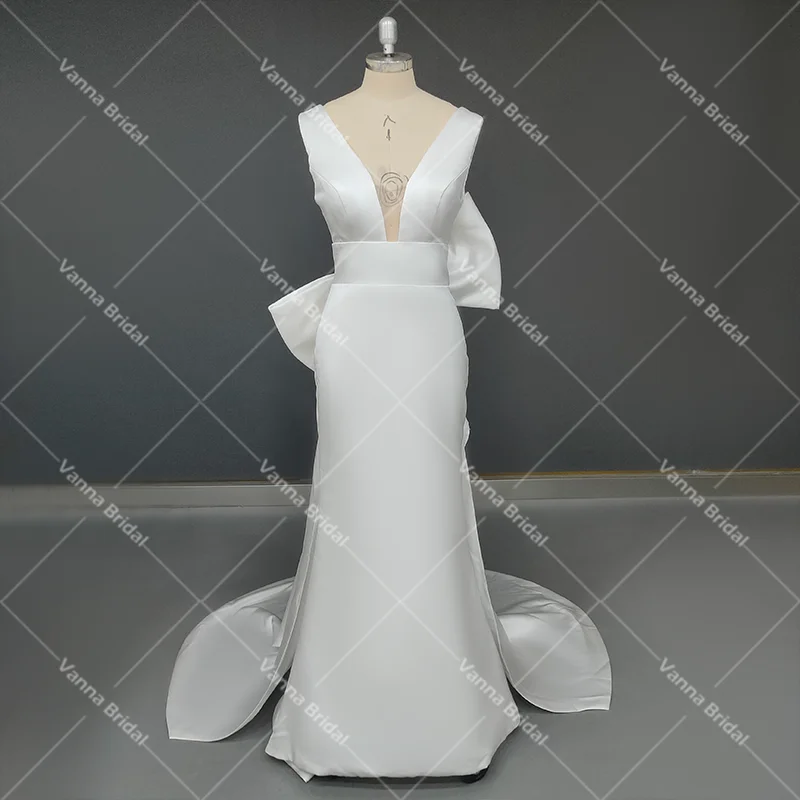 Scoop neck cetim sem costas vestidos de noiva simples elegante feito sob encomenda sereia mangas compridas grande arco catedral vestido de casamento