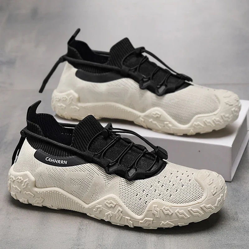 No Lace Stretch Fly Weave Sneakers Men Summer Sweat Wicking Breathable Surface Shock Absorbing Sole Convenient Daily Wear