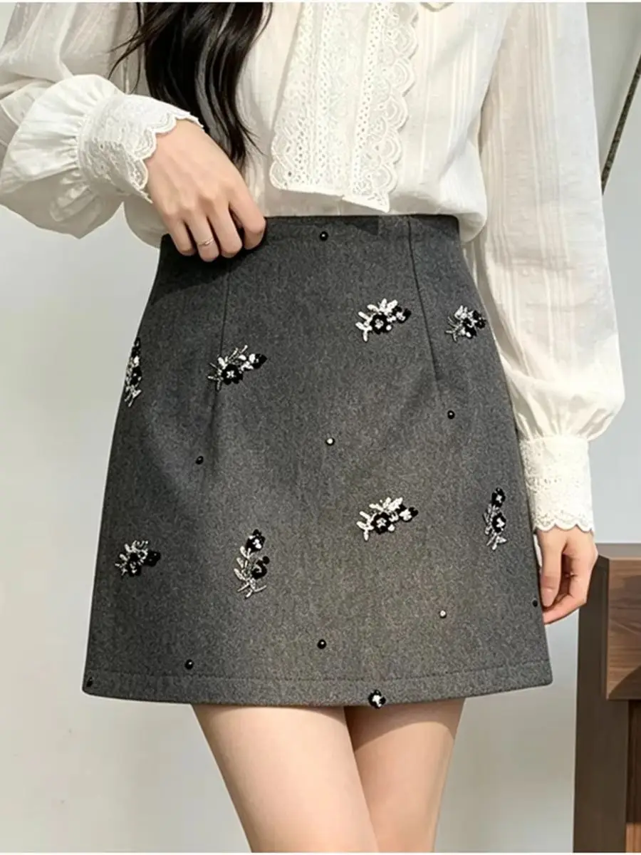 Fall/Winter Vintage High-Waisted Slimming Beaded and Sequined Woolen Fitted A-Line Skirt For Women Short Skirt