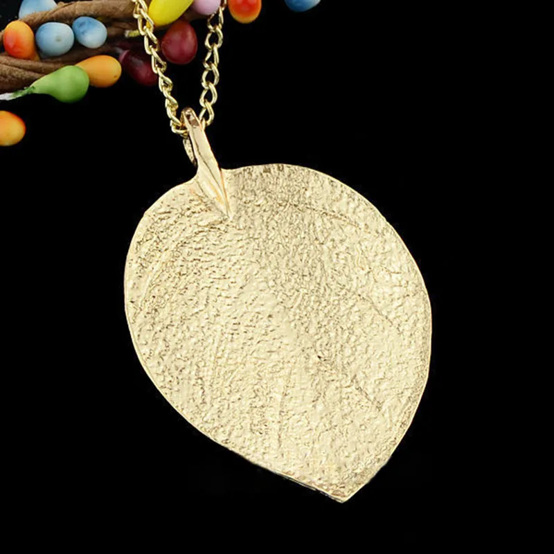 1 Pcs Charm Elegant Everyday Versatile Shiny Gold Leaf Delicate Pendant Necklace Long Sweater Chain