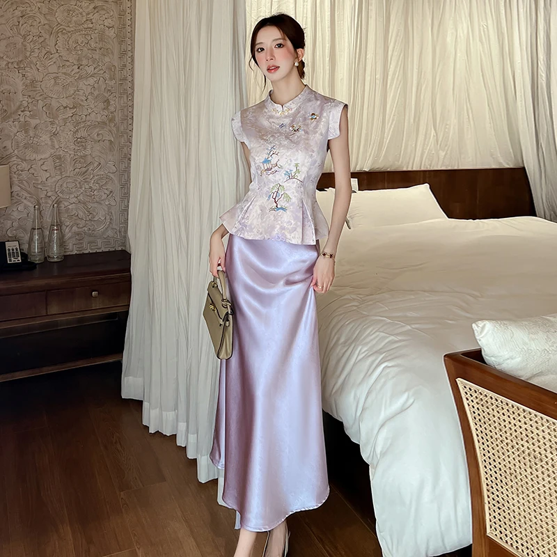 

Elegant Chinese Style Women's Fashion Set Heavy Embroidery Waist-Cinching Top And Half Skirt Two-Piece Summer Outfit