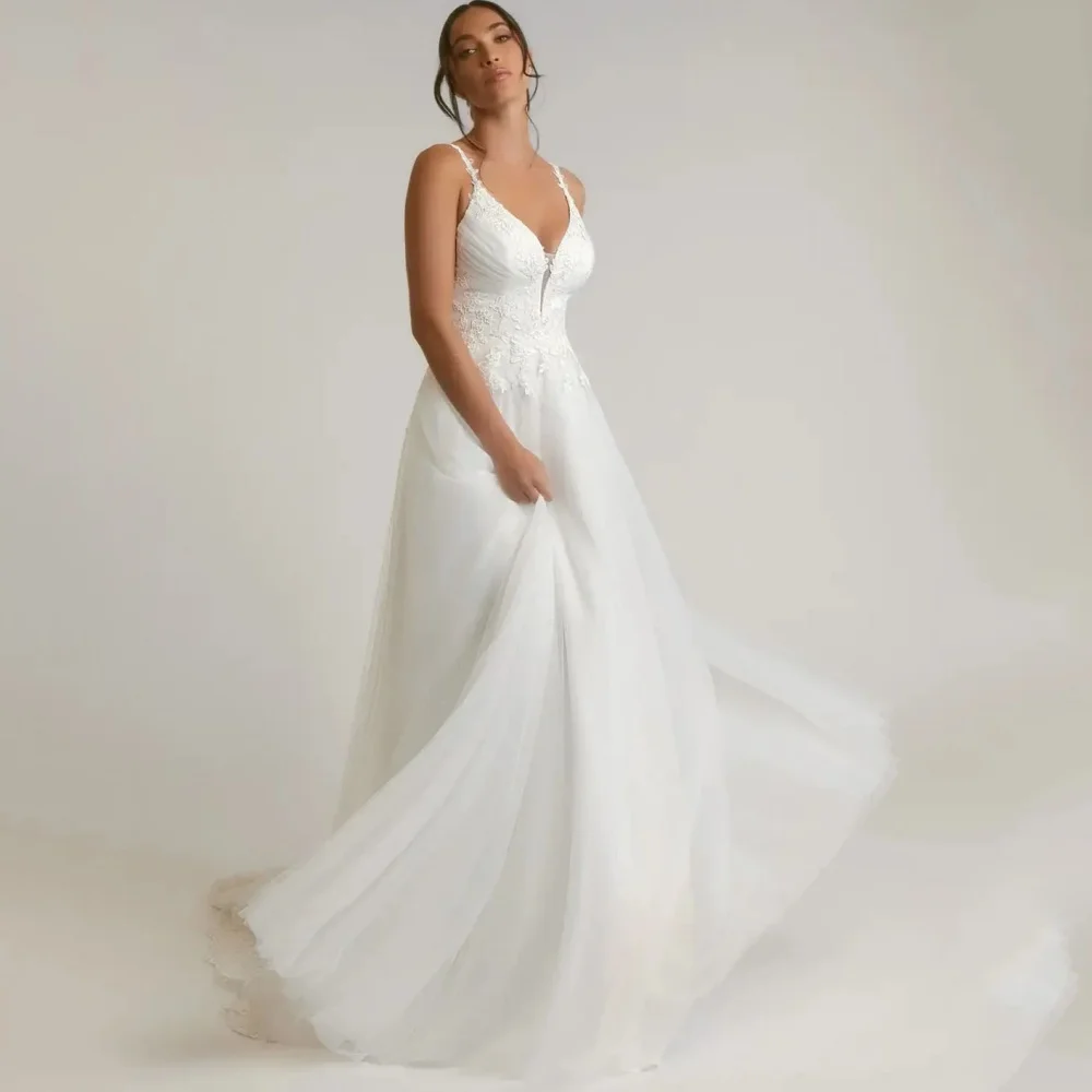 ที่กําหนดเองTulleชุดแต่งงานสายสปาเก็ตตี้ชุดเจ้าสาวVคอAppliqueชุดเจ้าสาวหรูหราVestidos De Novia