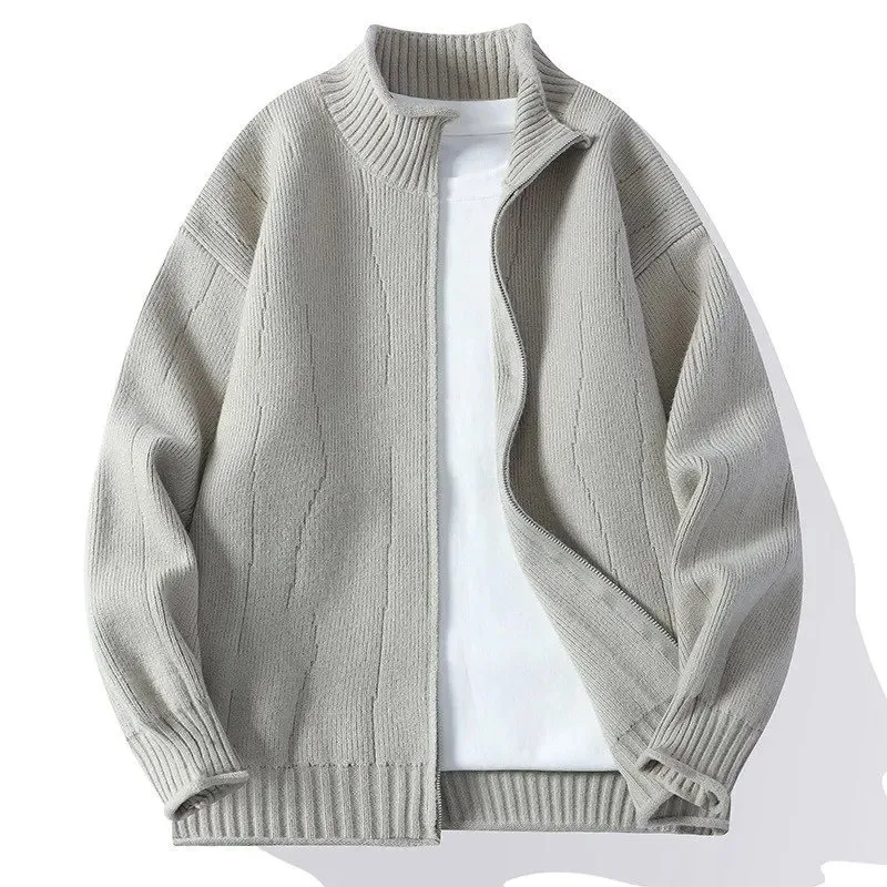 

2025 Autumn and Winter New Men's Knitted Semi High Neck Cardigan Jacket Korean Version Trendy Warm and Fashionable Jacket