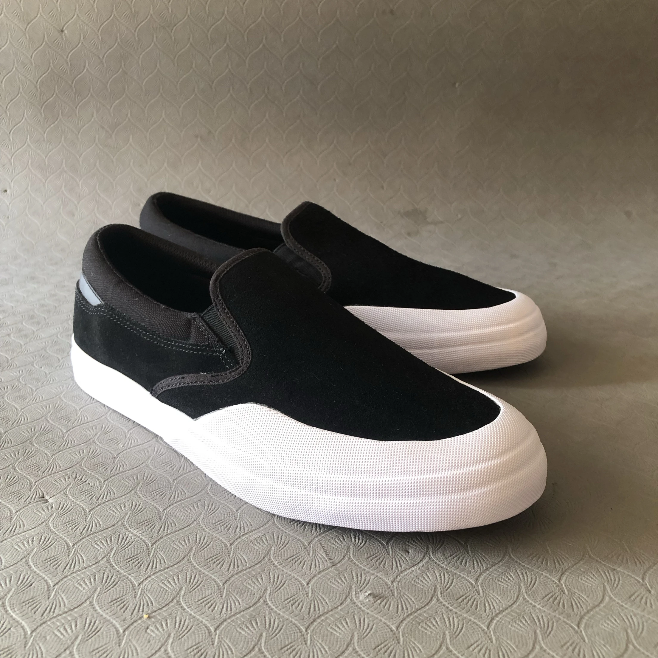 

Мужские повседневные слипоны для скейтбординга из кожи, нескользящие, износостойкие, с круглым носком и резиновой подошвой.