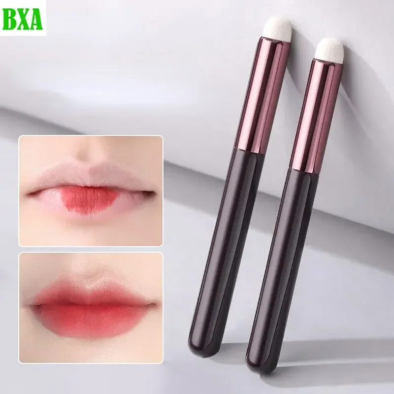 

1ps Mini Lip Brush Super Soft Lipstick Matte Apply Brush Makeup Round Precision Concealer Fingertip Makeup Tool