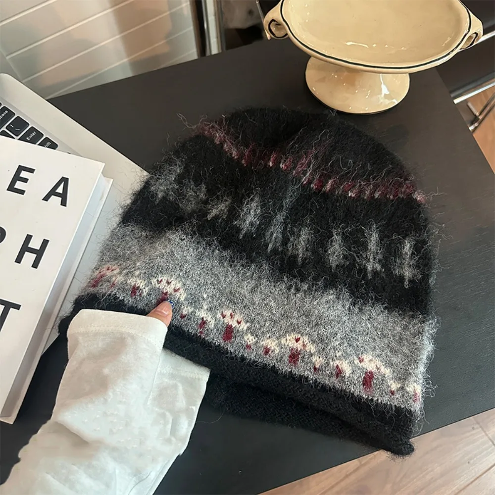 

Casual Ethnic Style Fair Isle Style Knitted Hat Windproof Warm Winter Pullover Hat Thicken Coldproof Beanies Hat Winter