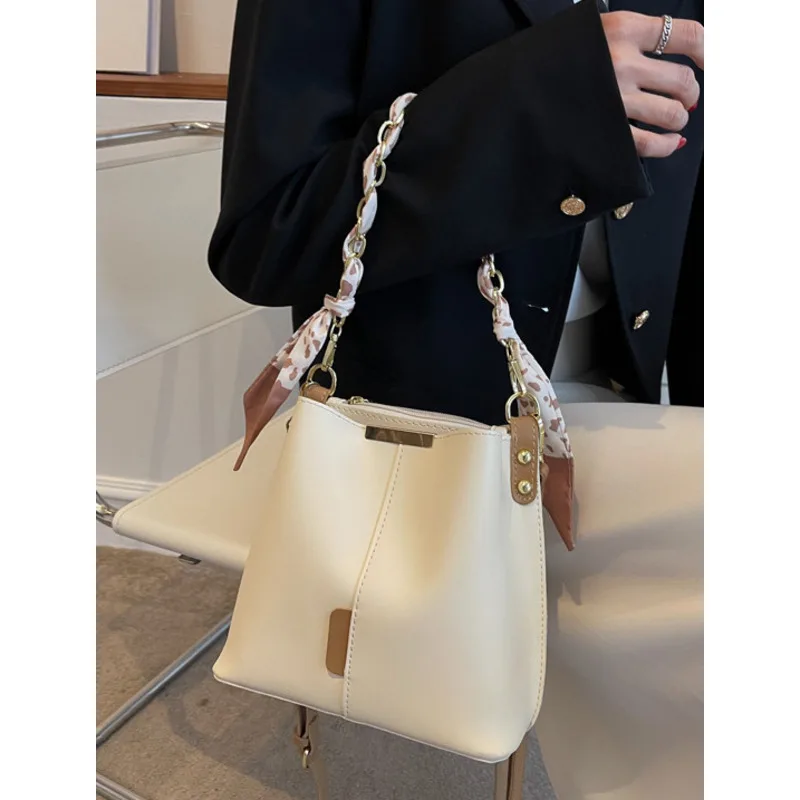 Bolso cruzado grande de alta calidad para mujer, bolsos de cubo con cadena, mensajero informal, versátil, exquisito, de lujo