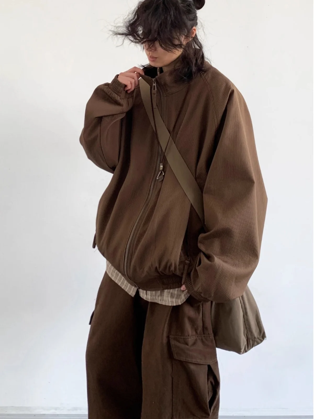 

Retro Japanese Style Coffee Brown Casual Stand Collar Jacket Men's Loose Fit Youth Fashion Spring Autumn Zipper Decorated