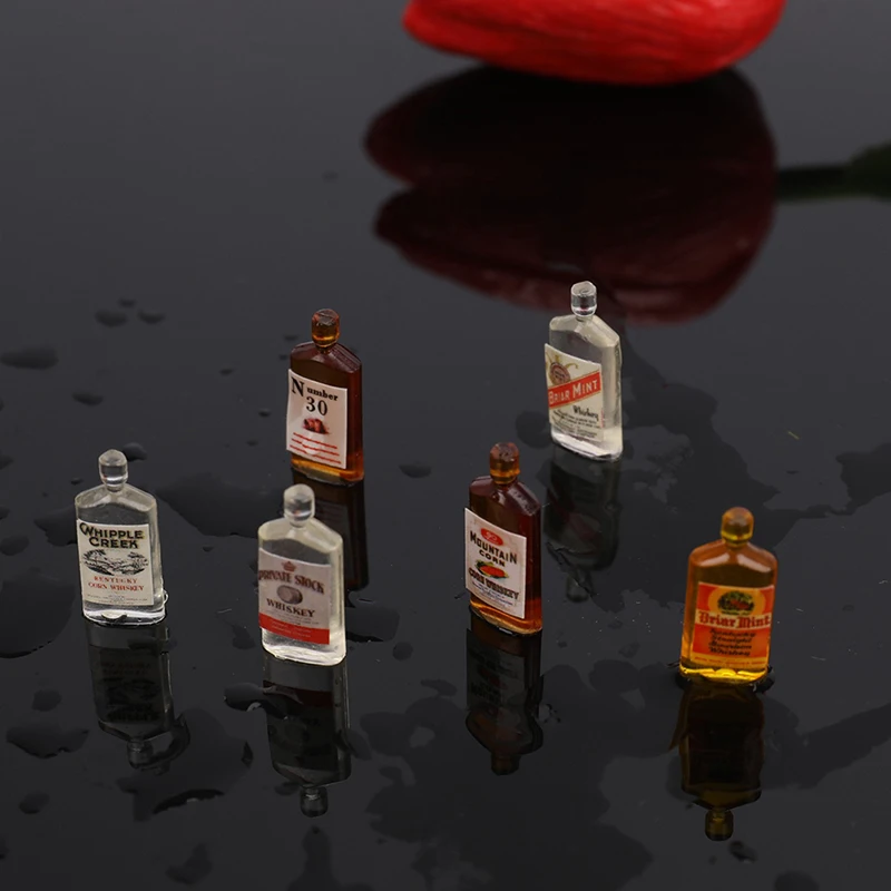 Juego de 6 unidades de botellas de vino y whisky en miniatura para casa de muñecas, modelo 1:12, Mini simulación de decoración para casa de muñecas, accesorios de juguetes