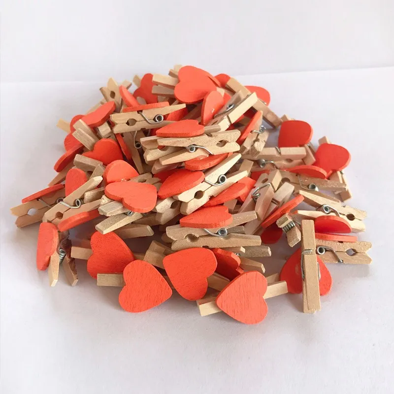 50pcs/lot Red Heart Love Wooden Clothes Photo Paper Peg Pin Mini Clothespin Postcard Clips Home Wedding Decoration Stationery