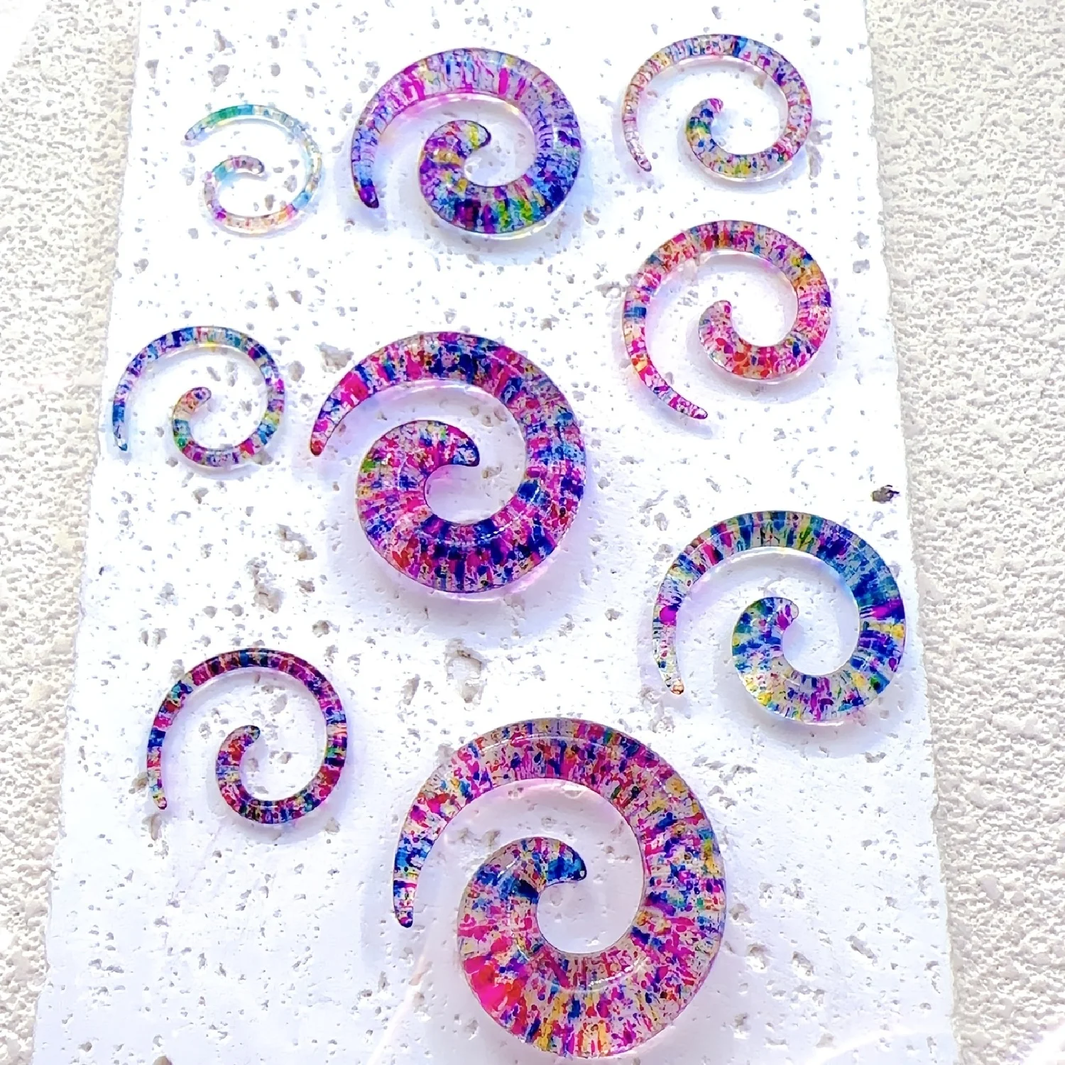 1PC Acrylic Punk Hip-Hop Style Snail Ear Stretching Plugs Blue Pink Yellow Dot Pattern Elegant Unique