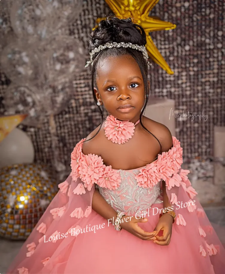 럭셔리 플라워 걸 드레스 오프숄더 A라인 3D 플라워 튤 캡 슬리브 스팽글 드레스 소녀들을 위한 사랑스러운 첫 영성체 가운