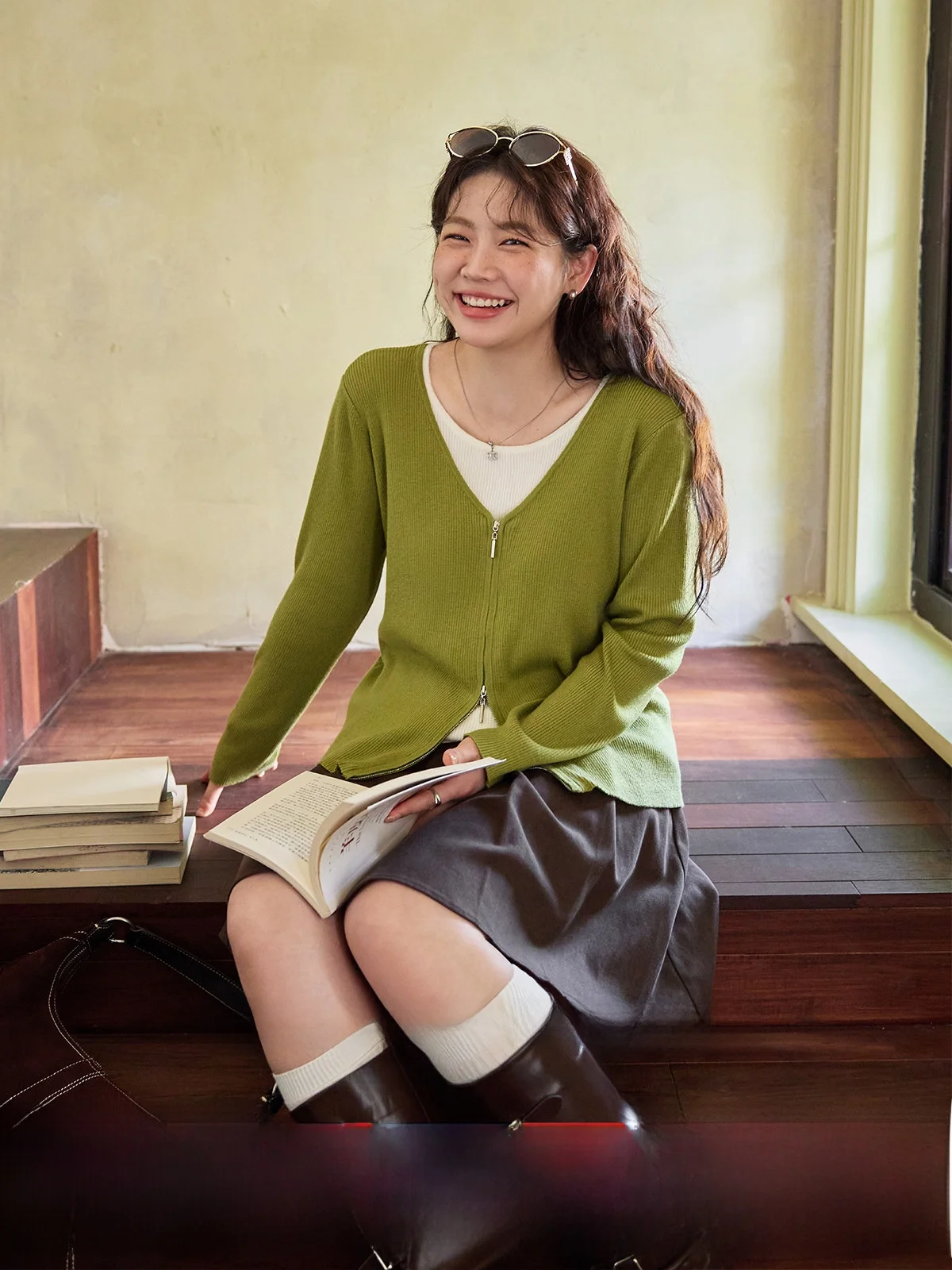 

Новинка: Модный трикотажный топ с V-образным вырезом и длинным рукавом, прямого кроя, облегающий, больших размеров, для осени