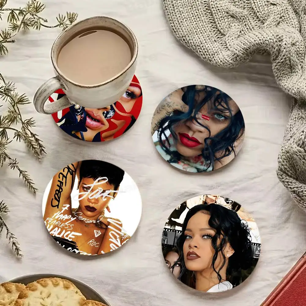 Hot Singer R-RIHANNA Wooden Coaster Colour Printing Cup Mat Home Desk Decoration Gifts