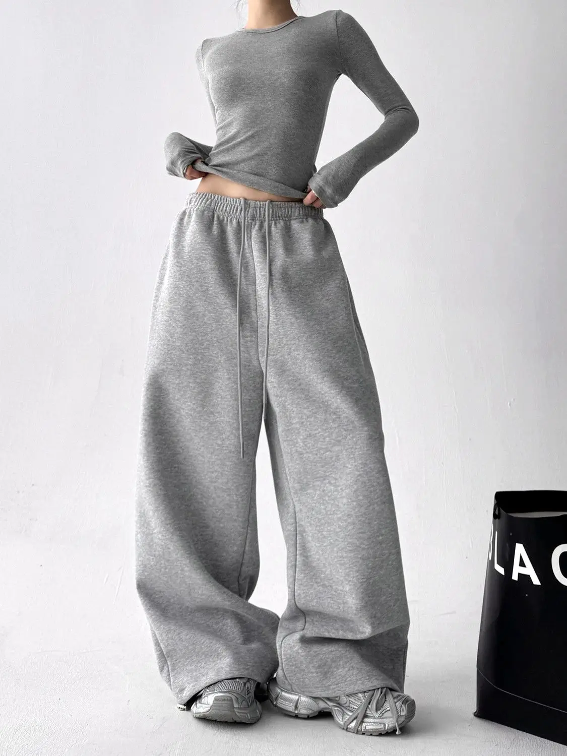 New 2027 Casual Wide Leg Pants Solid Color Long Length Pocket Details Suitable for Autumn and Winter