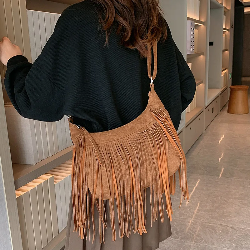 Autumn Winter Deerskin Velvet Tassel Shoulder Bag Vintage Large Capacity Crossbody Bag Fashion Messenger Handbag Purse bolsa